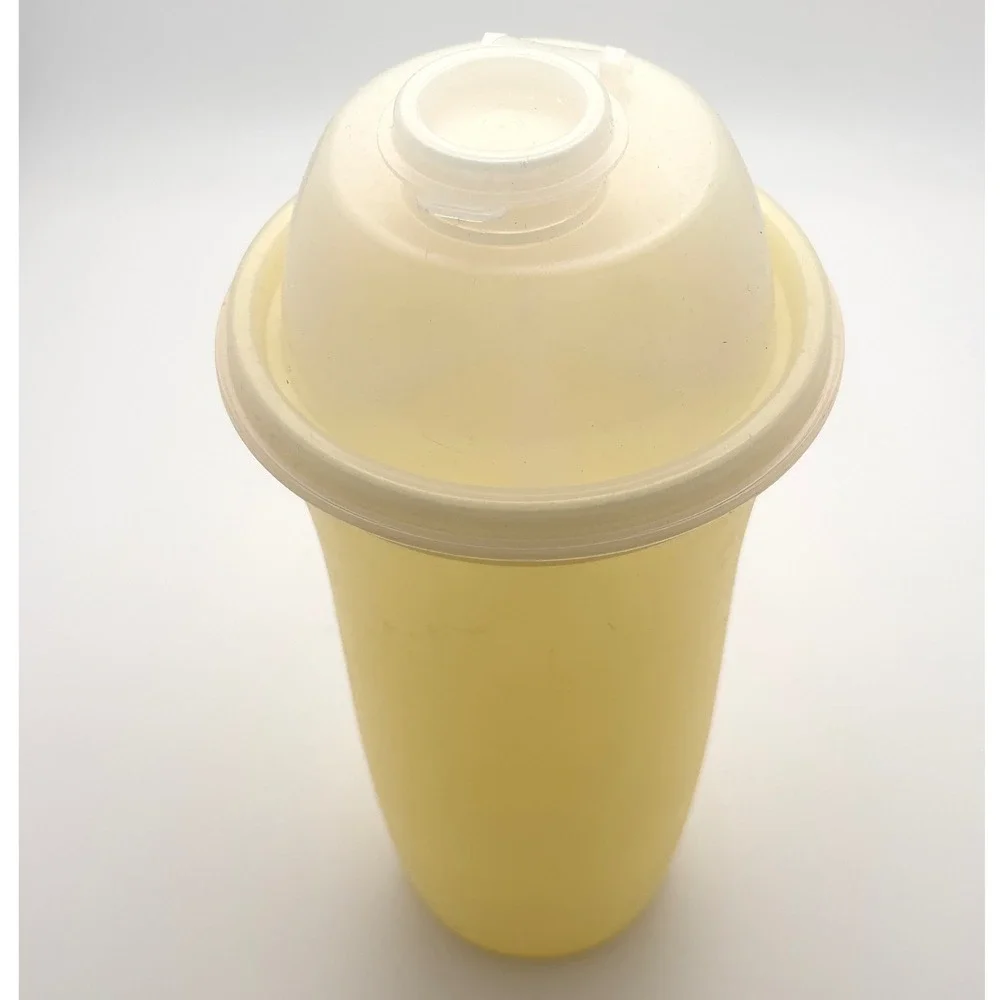 Vintage Tupperware Quick Shake 16 oz Yellow Mixer Shaker Cup with Domed Lid 844